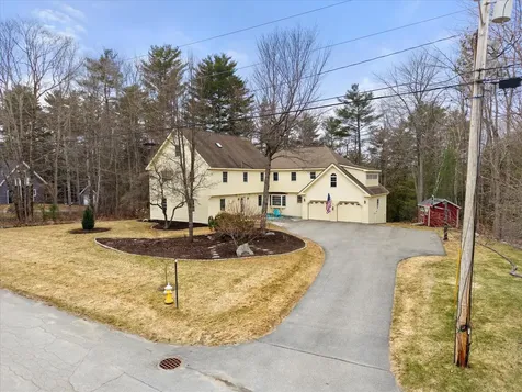 43 Darling Parke Drive Bangor ME 04401