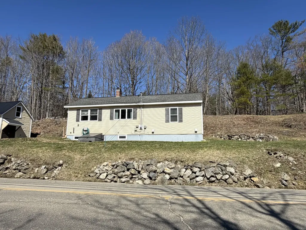 187 Greene Street Sabattus ME 04280
