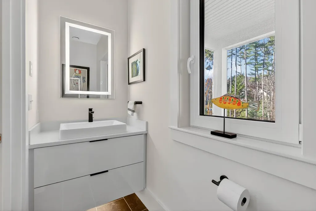 55 Hawthorne Lane South Portland ME 04106
