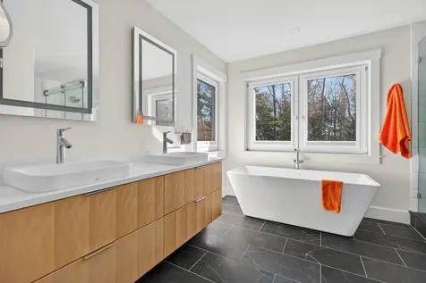 55 Hawthorne Lane South Portland ME 04106