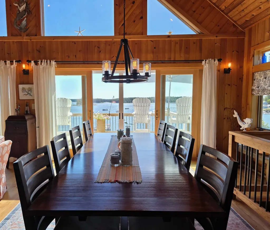 28 City Point Road Vinalhaven ME 04863