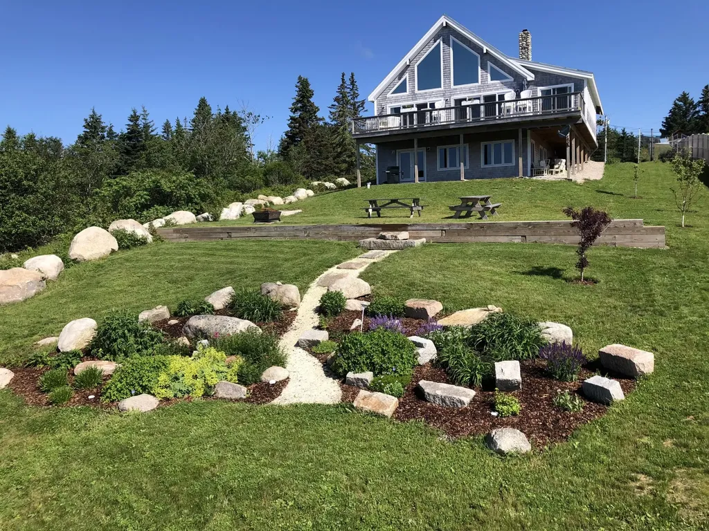 28 City Point Road Vinalhaven ME 04863