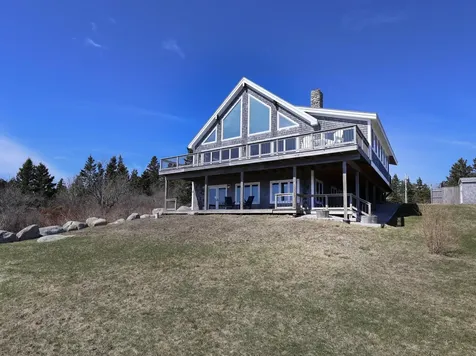 28 City Point Road Vinalhaven ME 04863