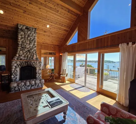 28 City Point Road Vinalhaven ME 04863