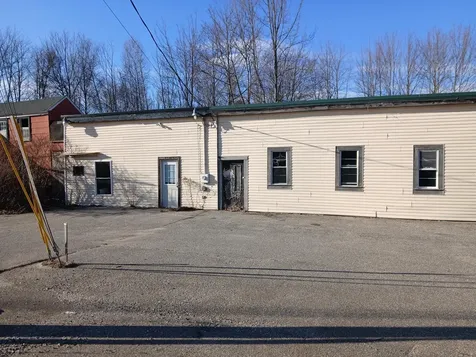 8 Lisbon Street Lisbon ME 04250