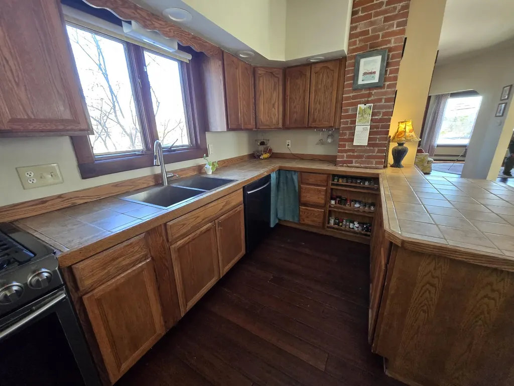 27 Turner Street Buckfield ME 04220