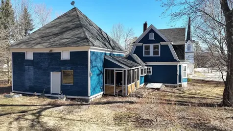 27 Turner Street Buckfield ME 04220