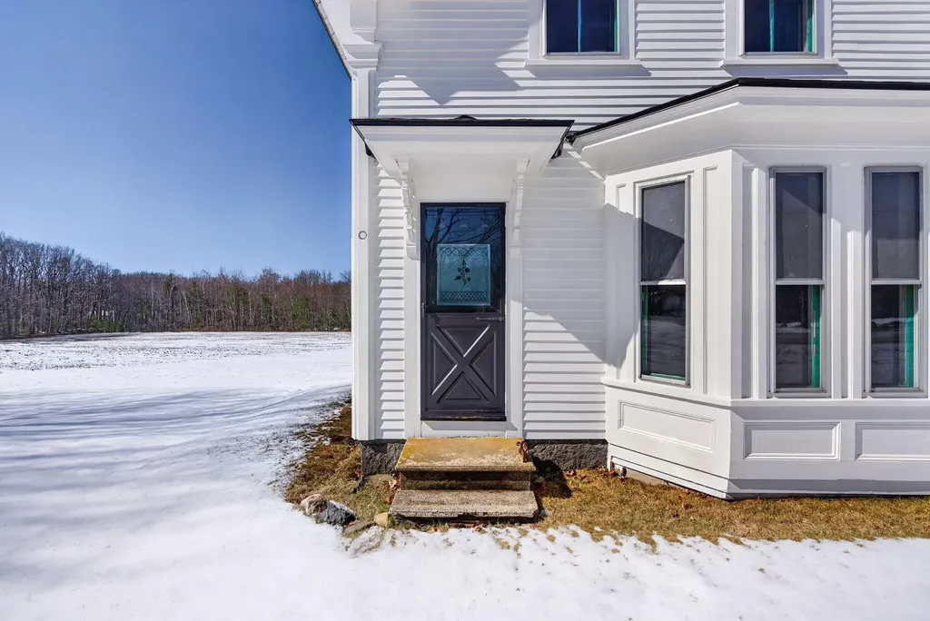 15 Roberts Ridge Road Waterboro ME 04030