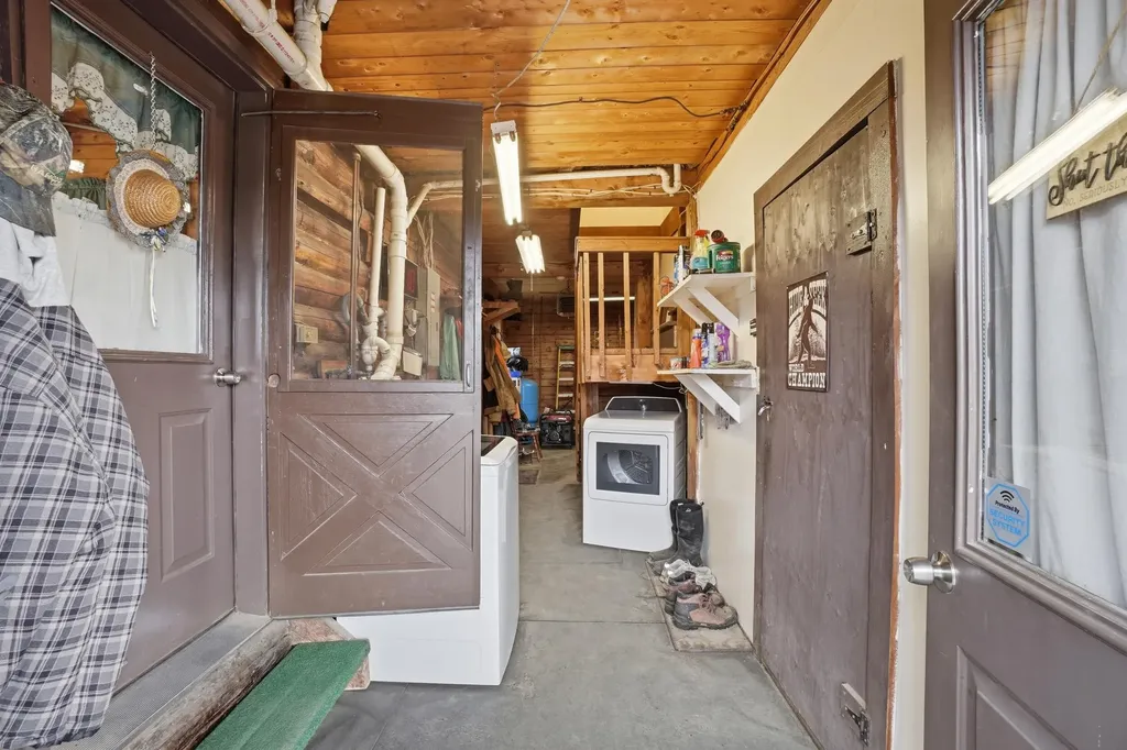 53 Kulas Road Parkman ME 04443