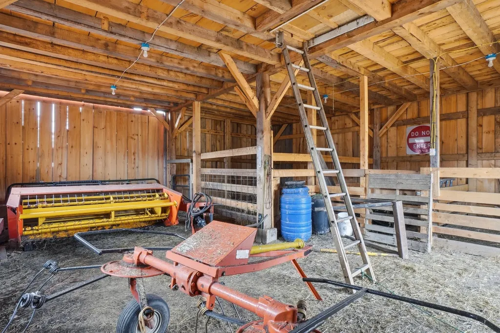 53 Kulas Road Parkman ME 04443
