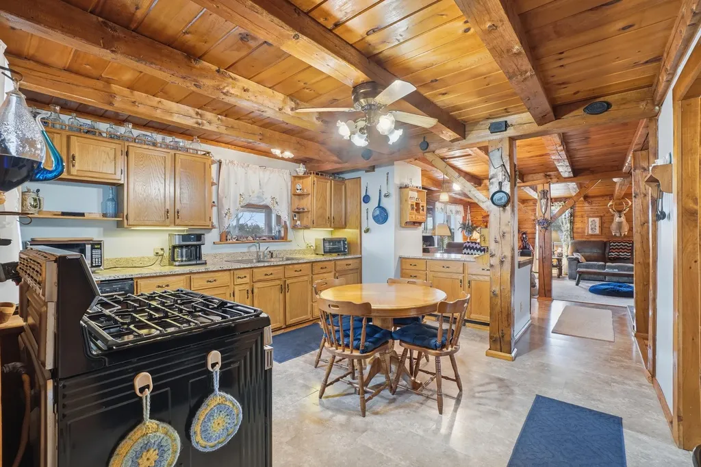 53 Kulas Road Parkman ME 04443
