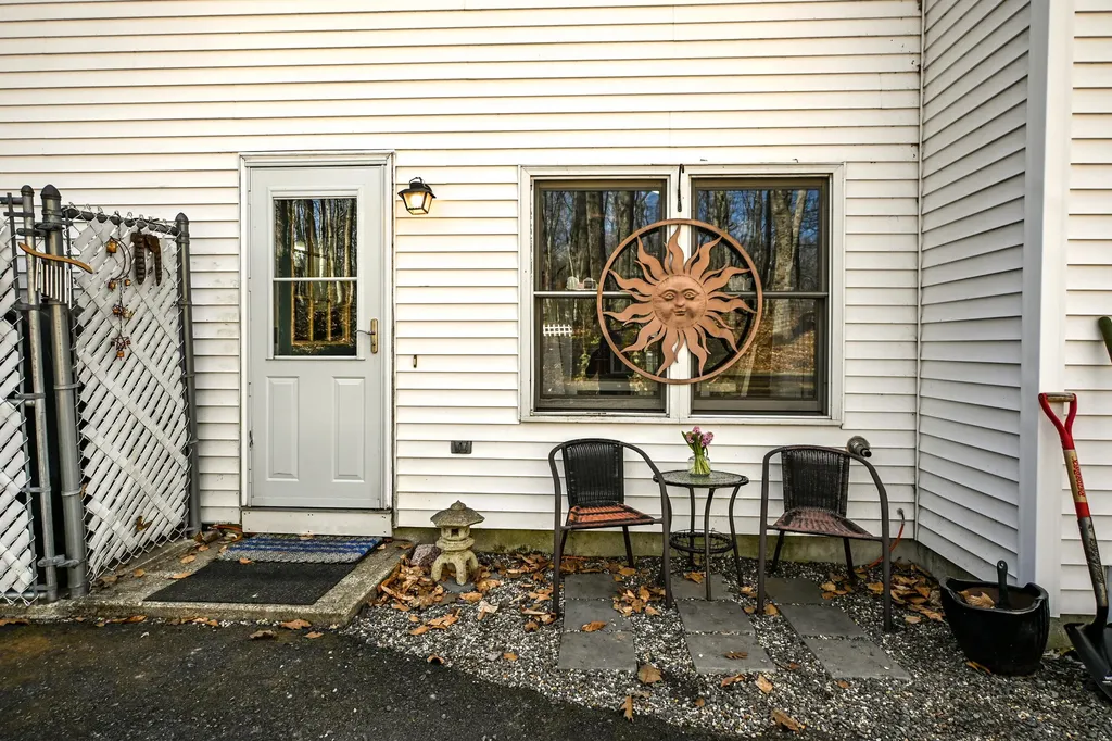 18 Cosmic Way Windham ME 04062