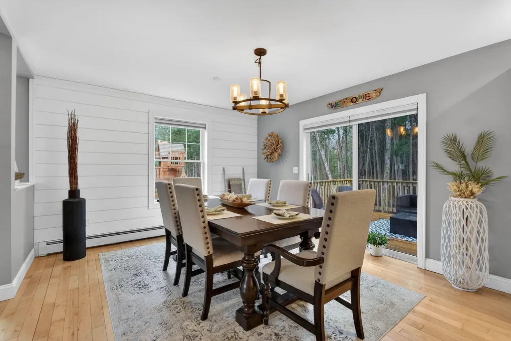 10 Newfield Road Freeport ME 04032