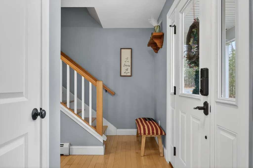 10 Newfield Road Freeport ME 04032