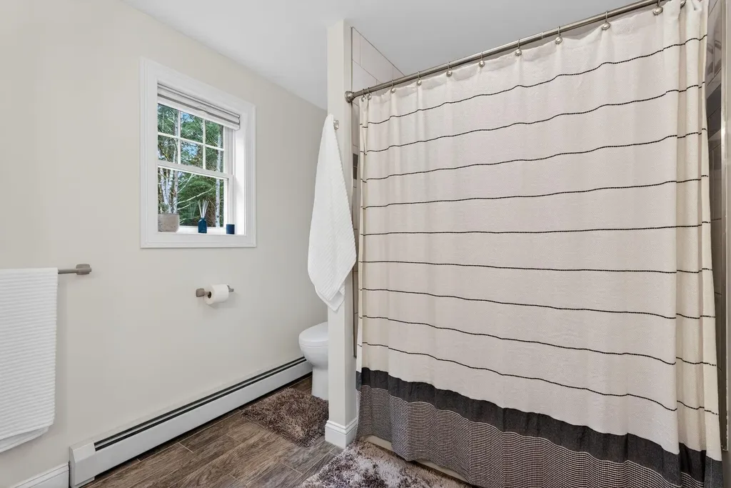 10 Newfield Road Freeport ME 04032