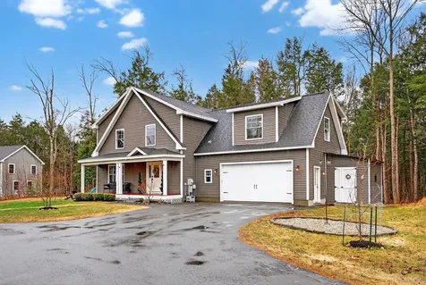 10 Newfield Road Freeport ME 04032
