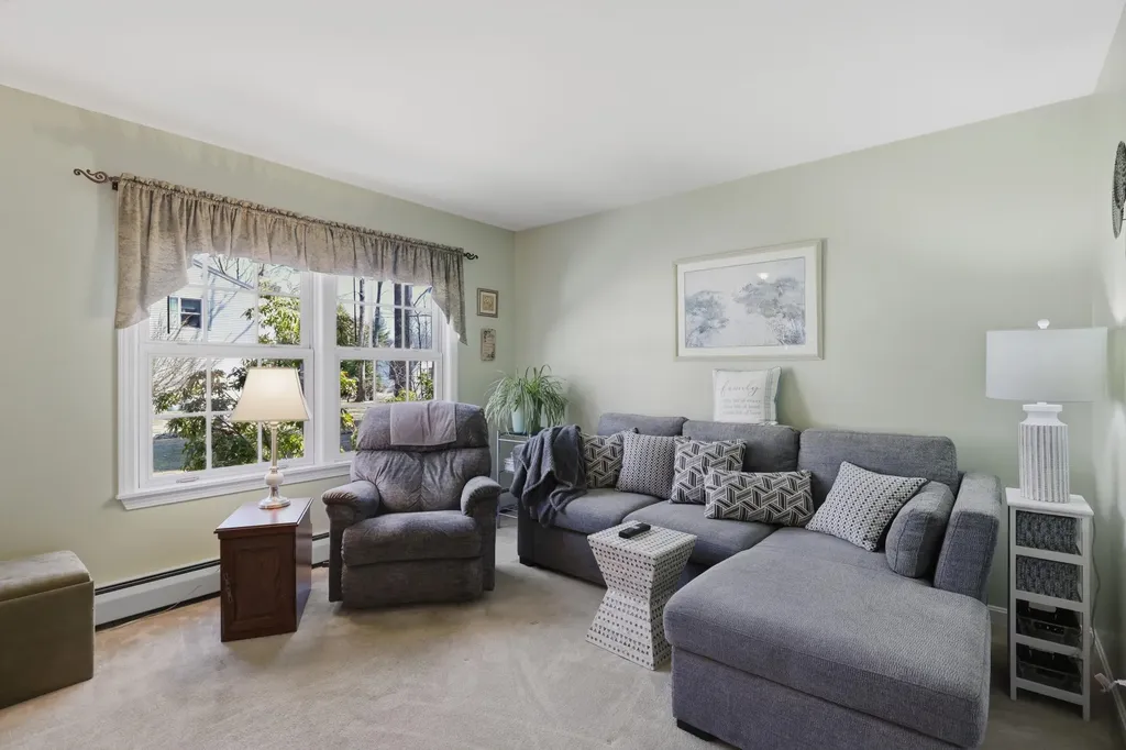 14 Hill Creek Drive Kittery ME 03904