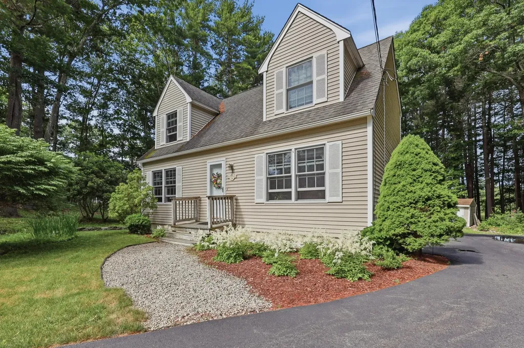 14 Hill Creek Drive Kittery ME 03904