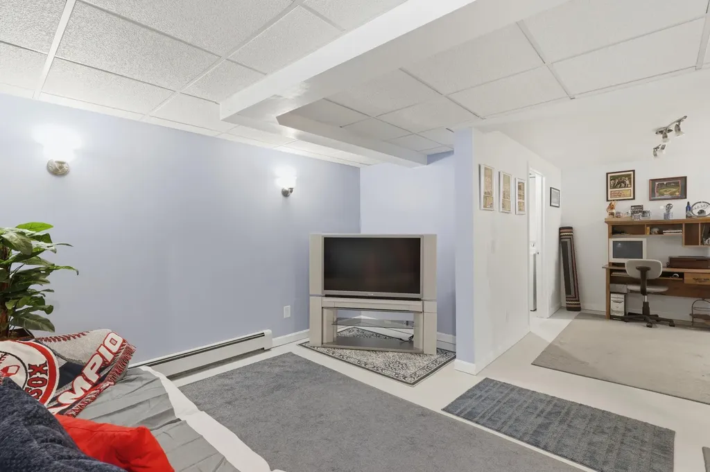 14 Hill Creek Drive Kittery ME 03904
