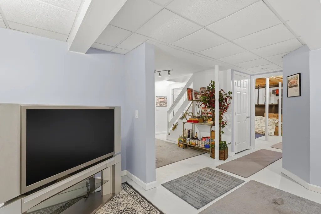 14 Hill Creek Drive Kittery ME 03904