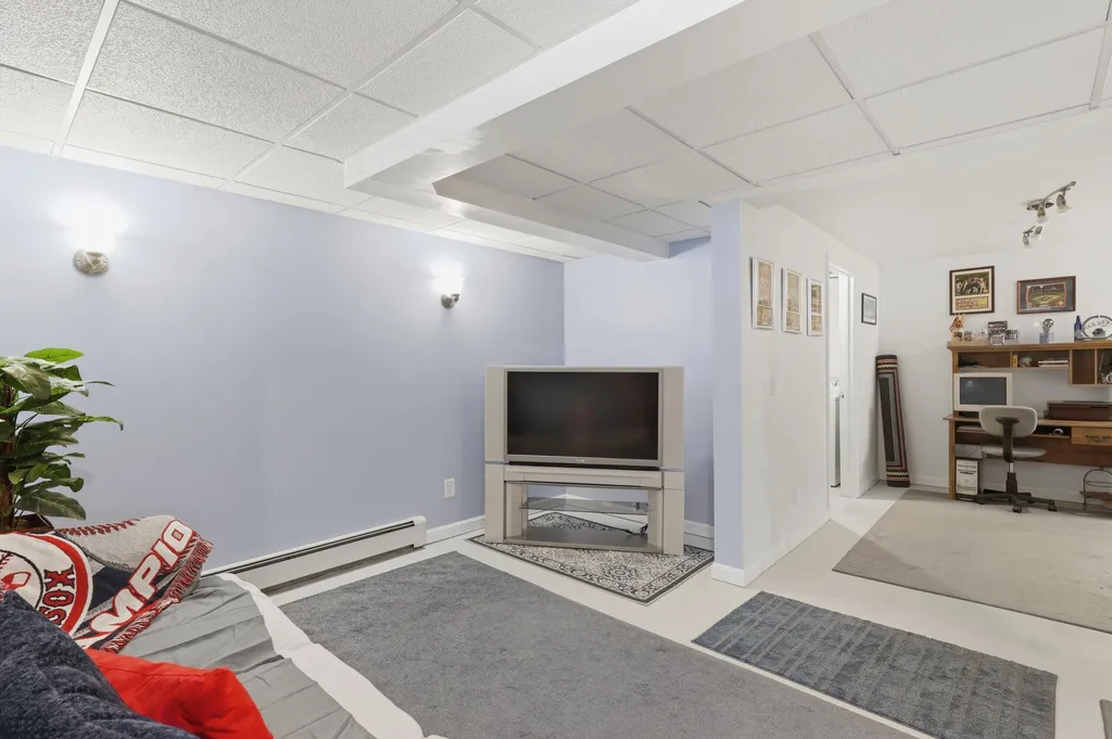 14 Hill Creek Drive Kittery ME 03904