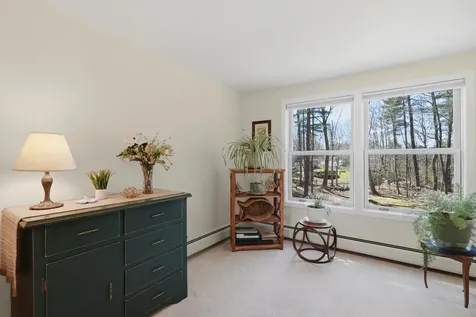 14 Hill Creek Drive Kittery ME 03904