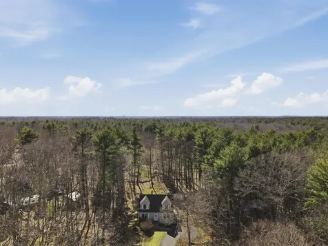 14 Hill Creek Drive Kittery ME 03904