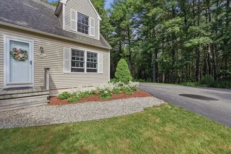 14 Hill Creek Drive Kittery ME 03904