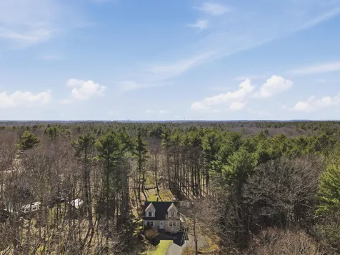 14 Hill Creek Drive Kittery ME 03904