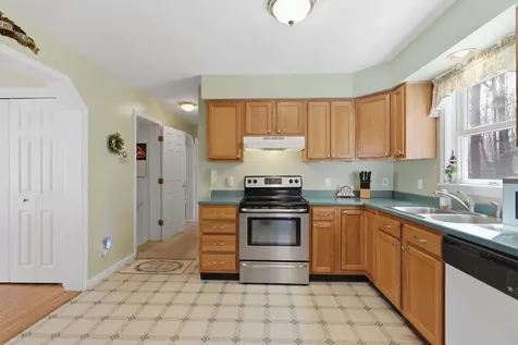 14 Hill Creek Drive Kittery ME 03904