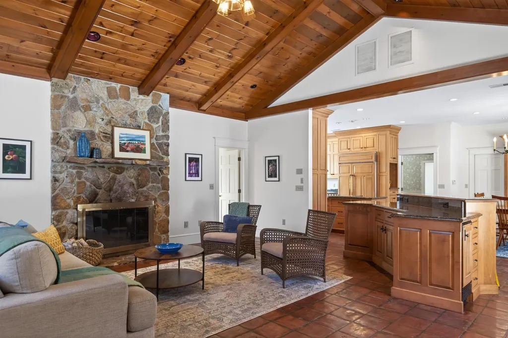 3 Canter Lane Cape Elizabeth ME 04107