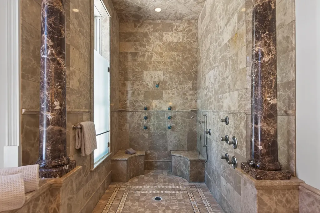 3 Canter Lane Cape Elizabeth ME 04107