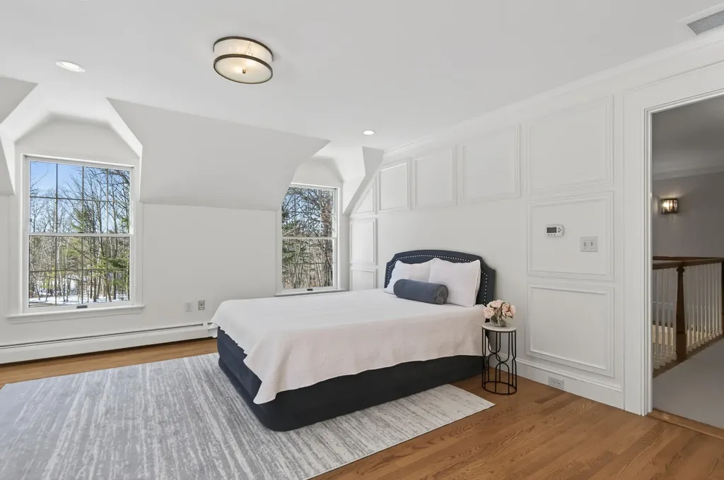 3 Canter Lane Cape Elizabeth ME 04107