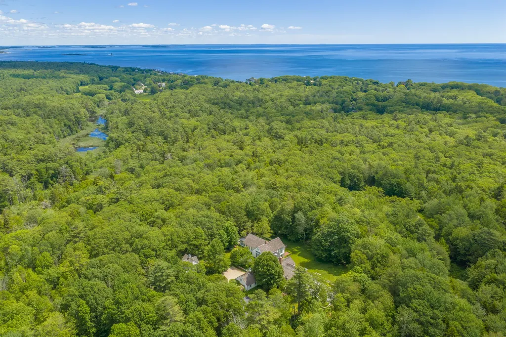3 Canter Lane Cape Elizabeth ME 04107