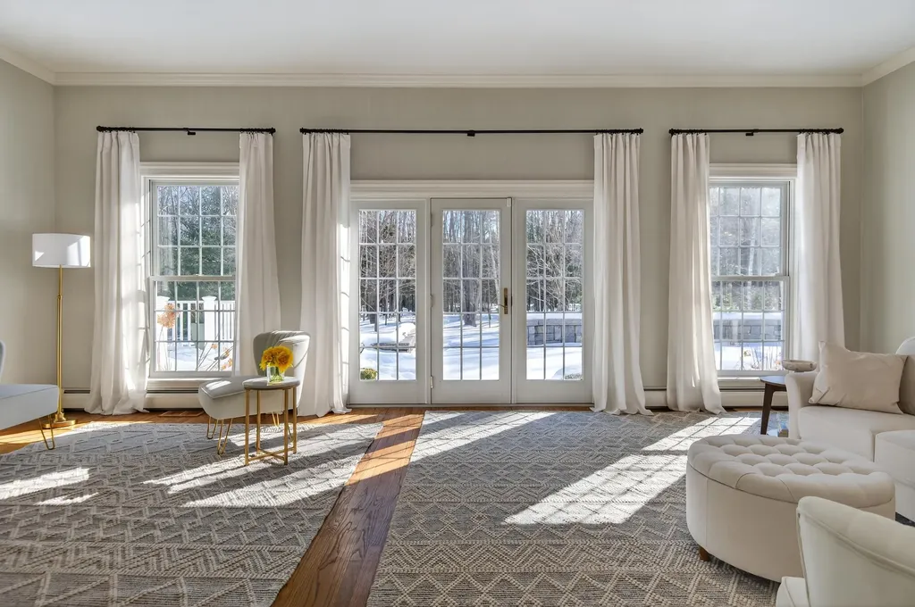 3 Canter Lane Cape Elizabeth ME 04107