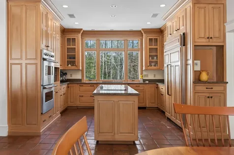 3 Canter Lane Cape Elizabeth ME 04107