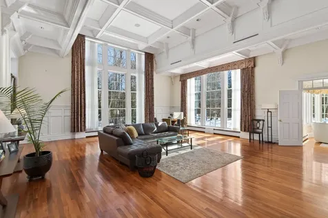 3 Canter Lane Cape Elizabeth ME 04107
