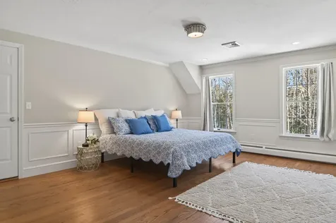 3 Canter Lane Cape Elizabeth ME 04107