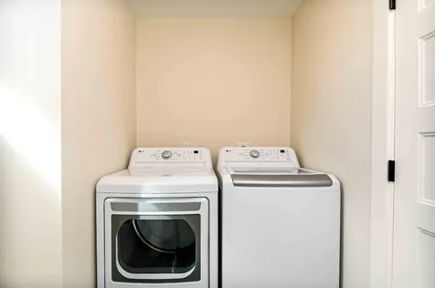 11 Rogers Road Kittery ME 03904