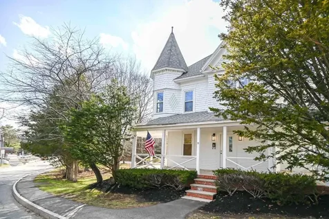 11 Rogers Road Kittery ME 03904
