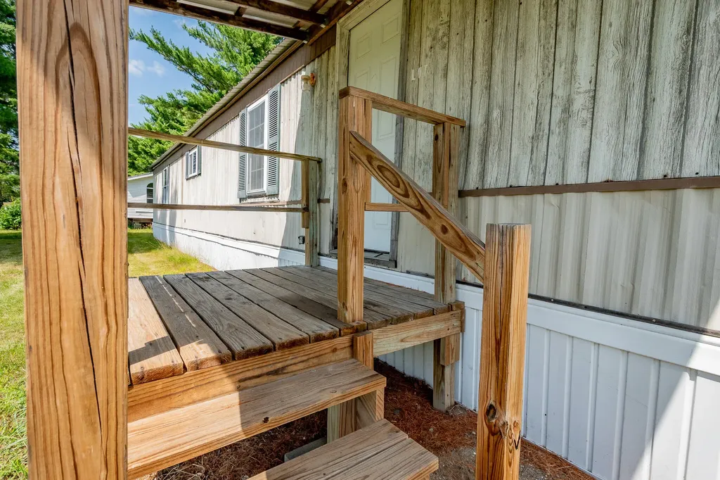 5267 Bennoch Road Lagrange ME 04453