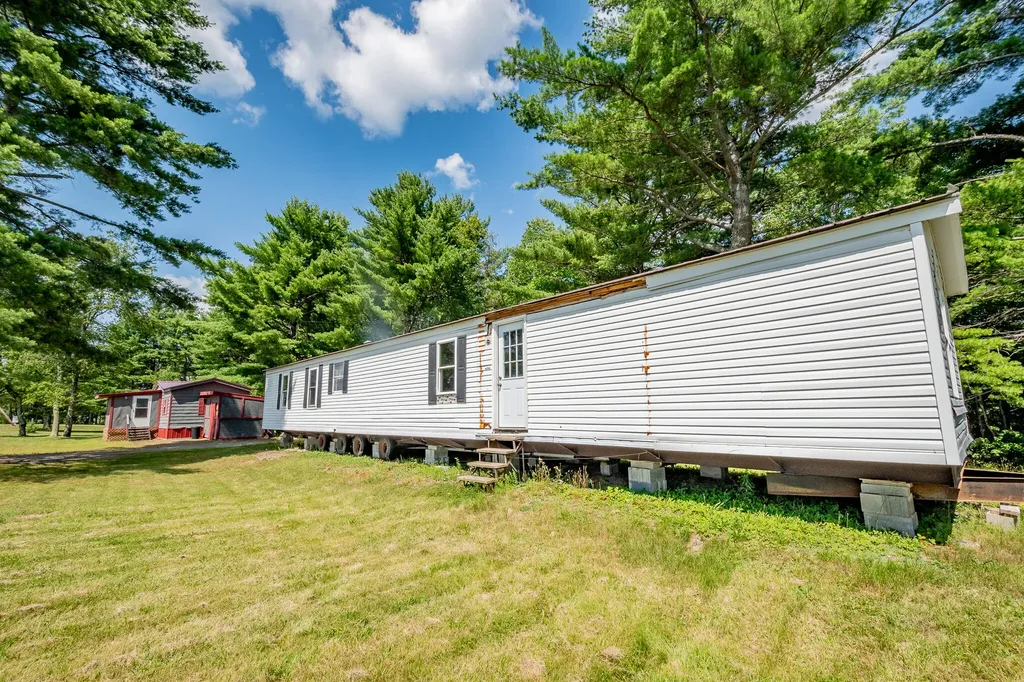 5267 Bennoch Road Lagrange ME 04453