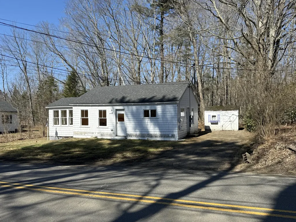 17 John Street Camden ME 04843