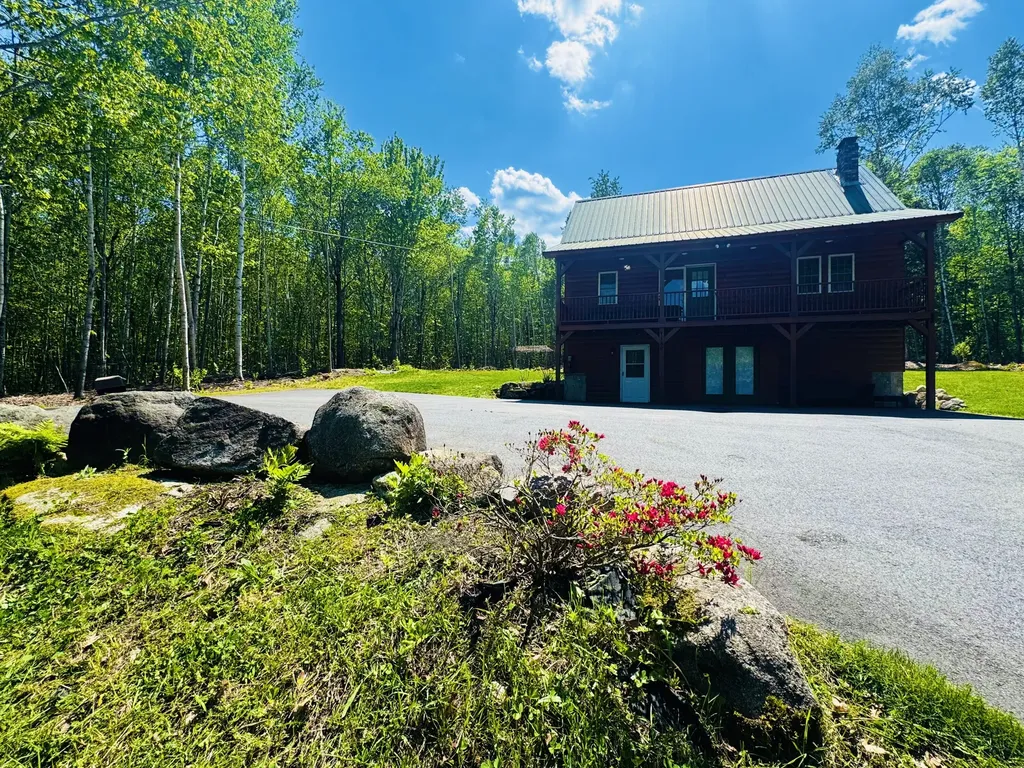 1180 Great Moose Drive Hartland ME 04943