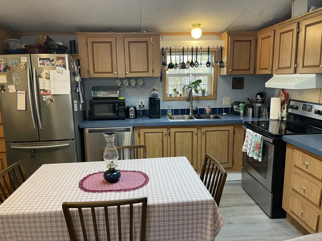 53 Sandalwood Circle Kittery ME 03904