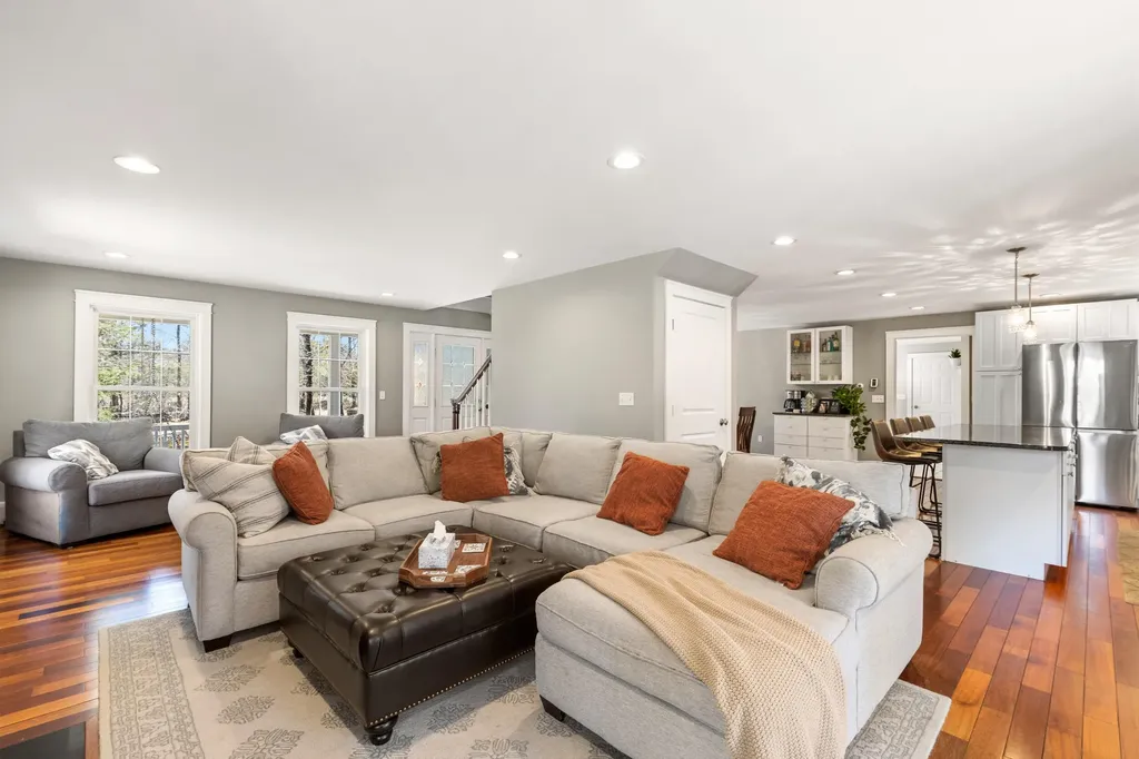 7 Roman Woods Way Gray ME 04039