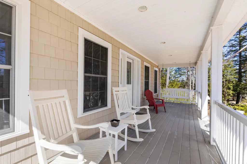 7 Roman Woods Way Gray ME 04039