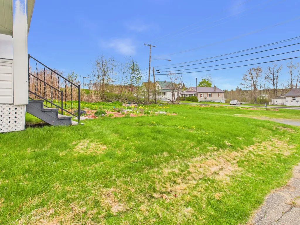 131 Main Street Van Buren ME 04785