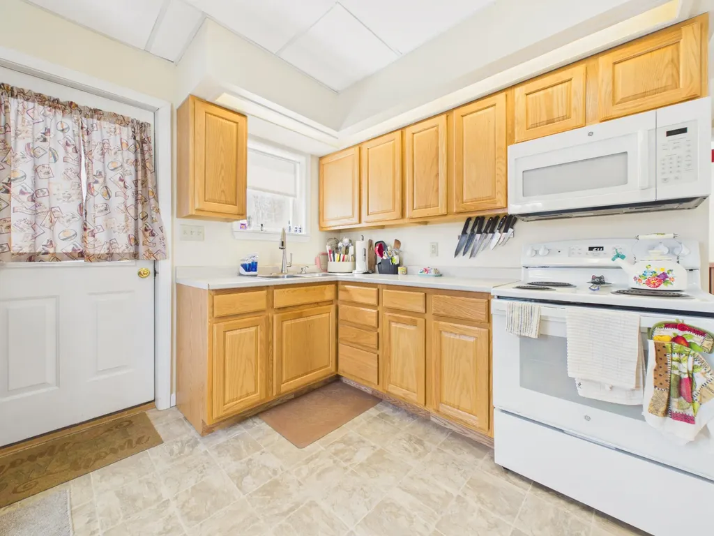 131 Main Street Van Buren ME 04785