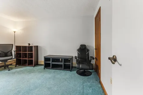 28 Hillview Avenue Limerick ME 04048